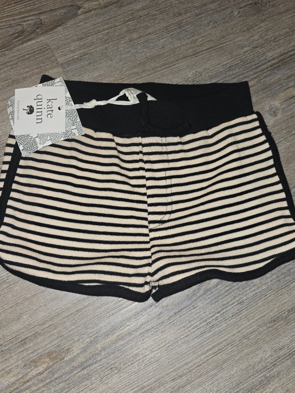 Kate Quinn Tan/Black Ribbed Cotton Retro Track Shorts 2T NWT
